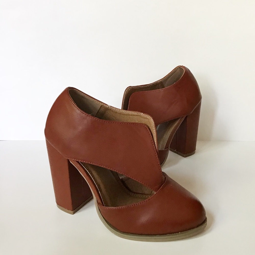 Auburn Cut Out Booties - Picture 3 of 5